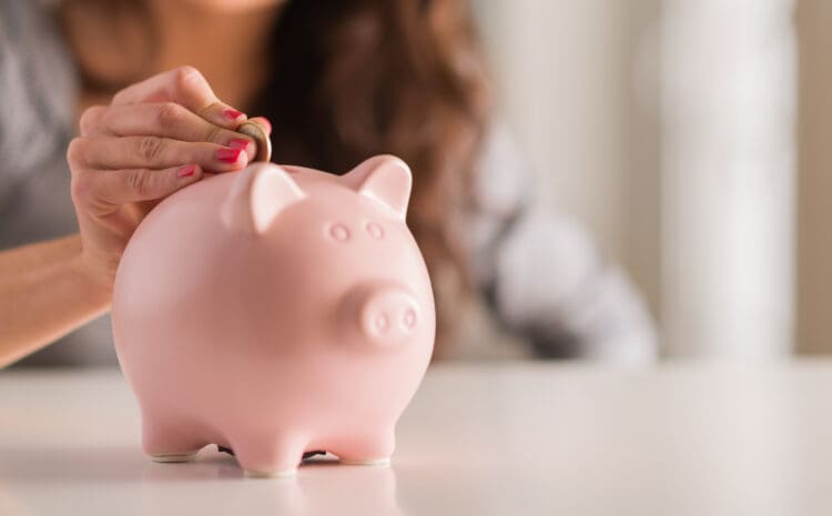  10 Practical Tips for Saving Money Without Sacrificing Quality of Life